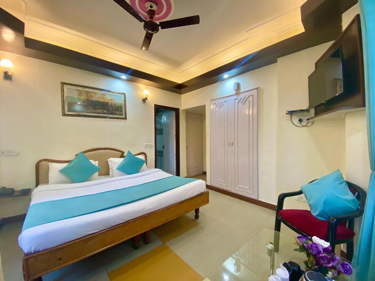 Riversun Hotel Mall Road Mussoorie Exterior foto