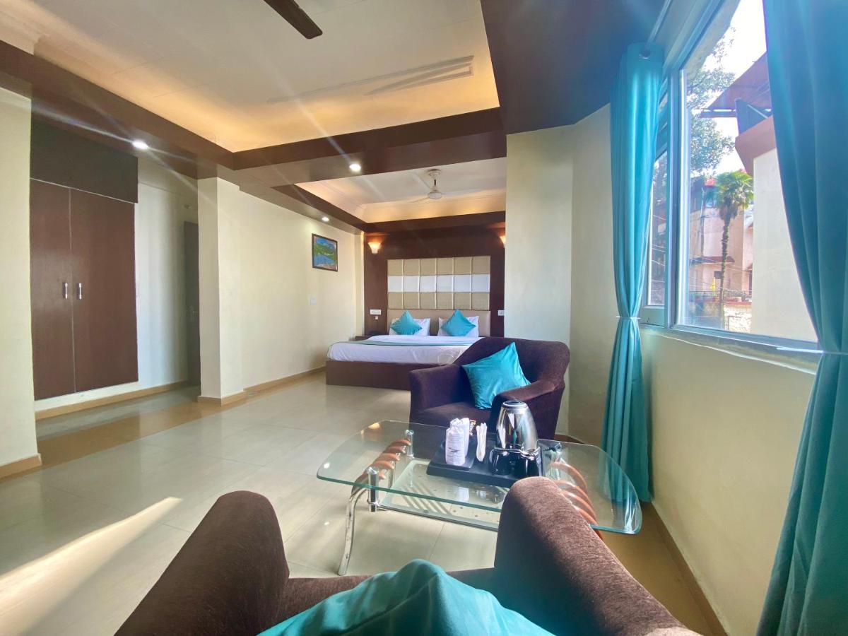 Riversun Hotel Mall Road Mussoorie Exterior foto